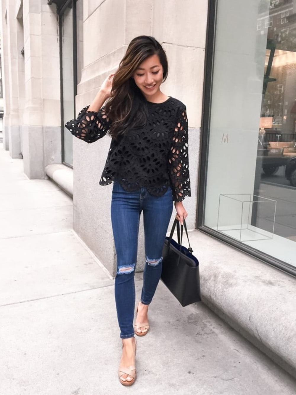 Ann Taylor Black Eyelet Cutout Blouse Scalloped Bell Sleeve Size XS Petite
